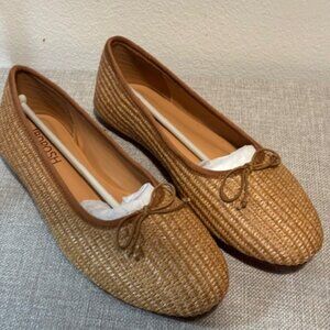 New Women's Flats size 8.5